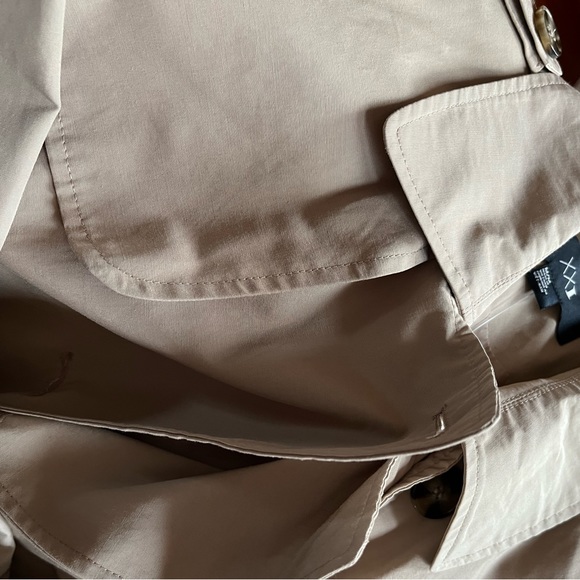 NWT short trench by Forever 21 size M - Picture 13 of 13